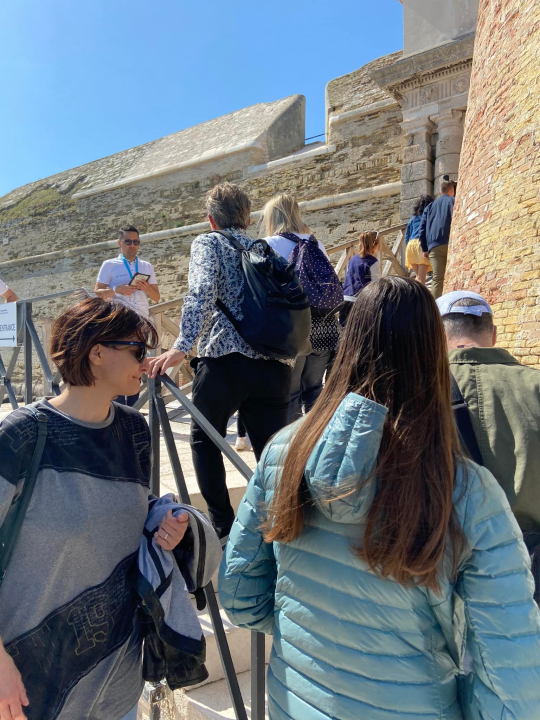 Otvorena sezona na sv. Nikoli: Tvrđavu posjetila ekipa iz Glazbene škole