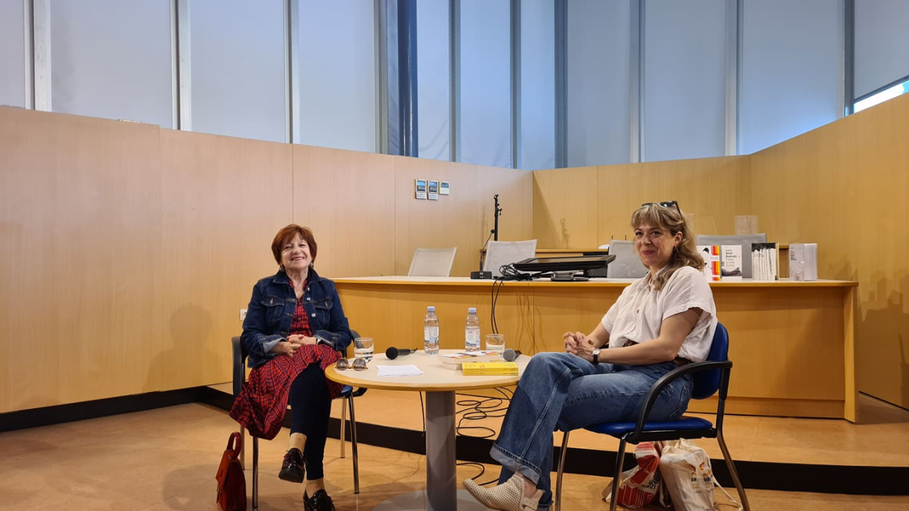 Knjižnica ugostila književnicu koja se u svojem romanu ispričala nevidljivim članovima društva