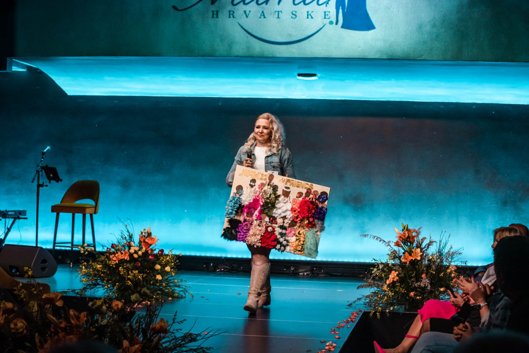 Božena Bajalica najljepša je mama Hrvatske u kategoriji 'dijamant' 