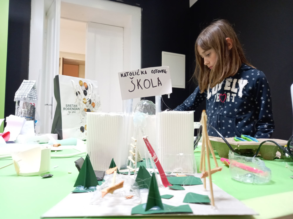 Prva generacija uspješno završava Arkki školu: Izložit će sve svoje kreativne radove!