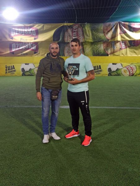 Ekipa Bibich West Ham Ražine pobjednik u seniorskoj, a ekipa GENERACIJA veteranskoj kavez ligi Bilice