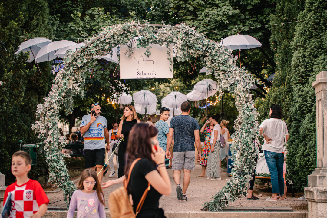 Novo ruho Šibenik Spring festivala najzabavnije mjesto u gradu i drugog dana!