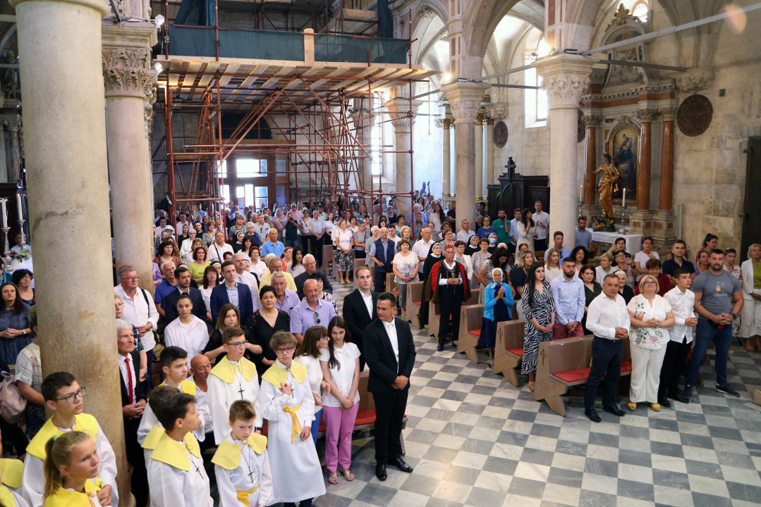 Don Šime Pleadin i don Ante Vrcić zaređeni za svećenike Šibenske biskupije