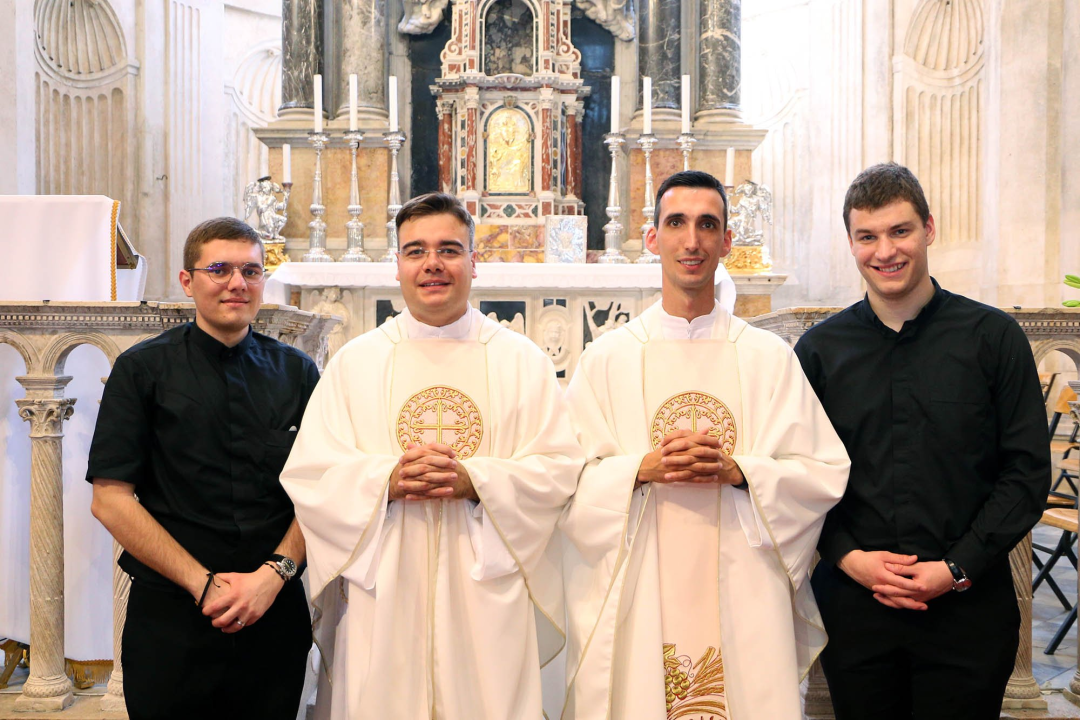 Don Šime Pleadin i don Ante Vrcić zaređeni za svećenike Šibenske biskupije