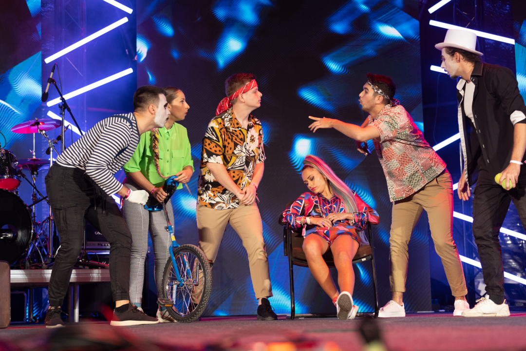 Završen najveći zabavni festival: Grdović ima hit CMC festivala, Ivana Kovač pjesmu godine