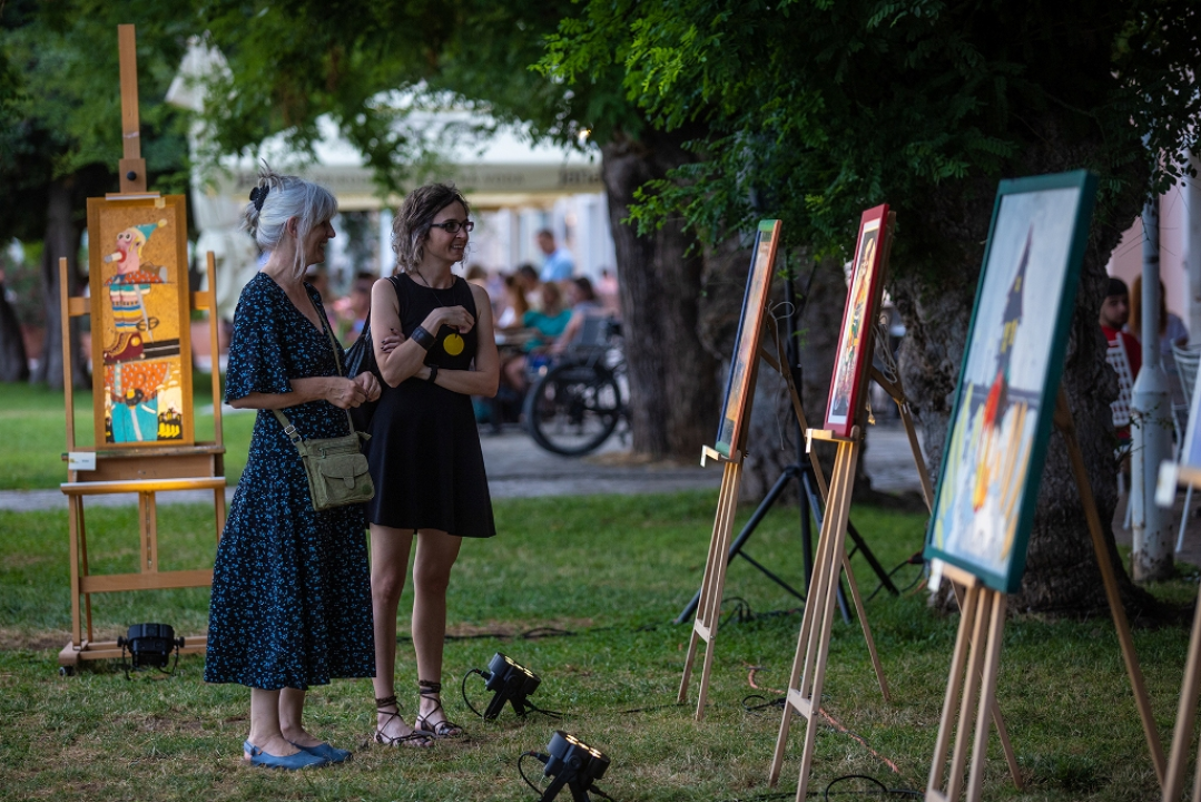 Nema do petka u Šibeniku na MDF-u: Provjerite današnji program na trgovima i ulicama 