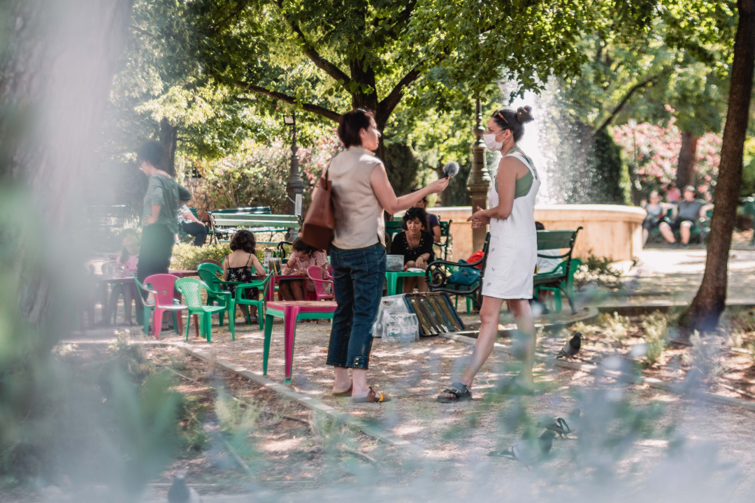 Jutarnji đir po MDF-u: Djeca uživaju u crtanju, šahu i debeloj hladovini