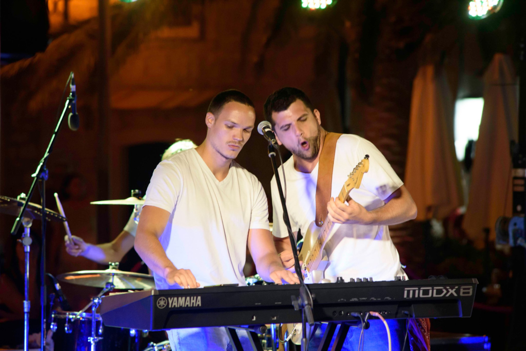 Donosimo vam dijelić atmosfere Vodice Street Festivala: Šumica, Naslijeđe, JB Trio i BluVinil