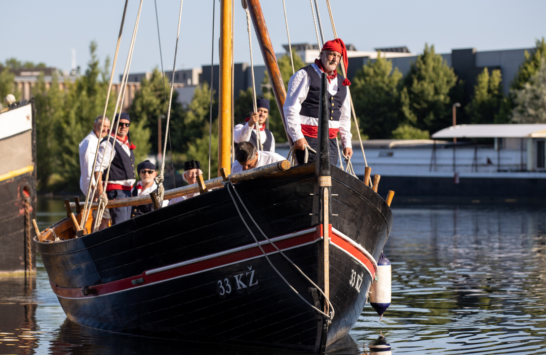 Tonino Picula doveo gajetu u Strasbourg, u govoru spomenuo Betinu i Murter