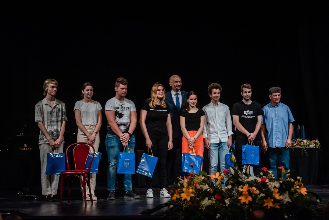 Najboljim učenicima u županiji uručene nagrade: 'Svojim trudom i radom  napravili ste nešto što vas izdvaja od uobičajenog'