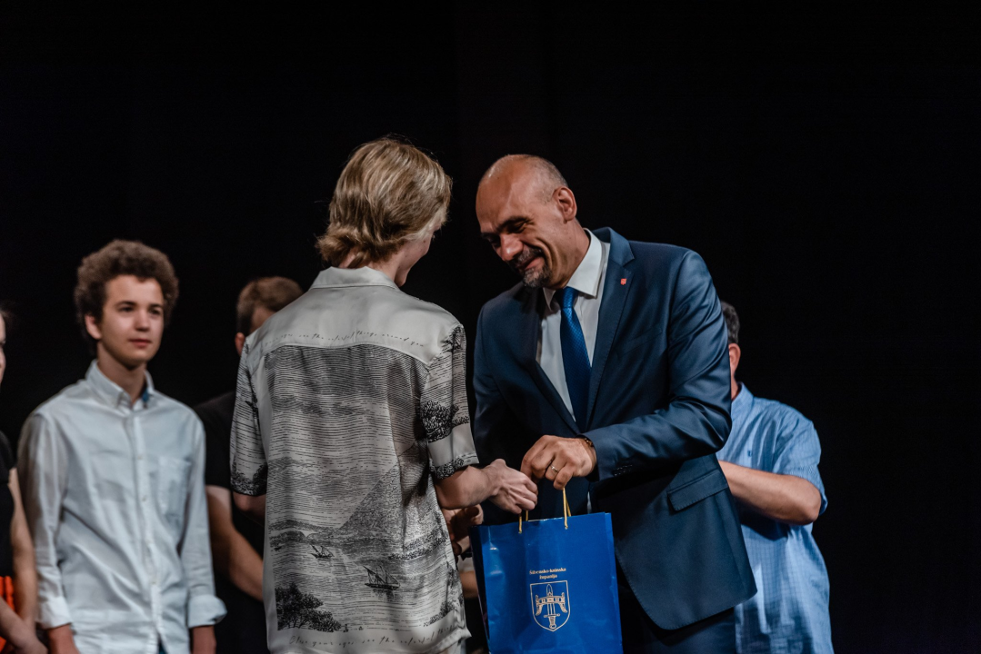 Najboljim učenicima u županiji uručene nagrade: 'Svojim trudom i radom  napravili ste nešto što vas izdvaja od uobičajenog'