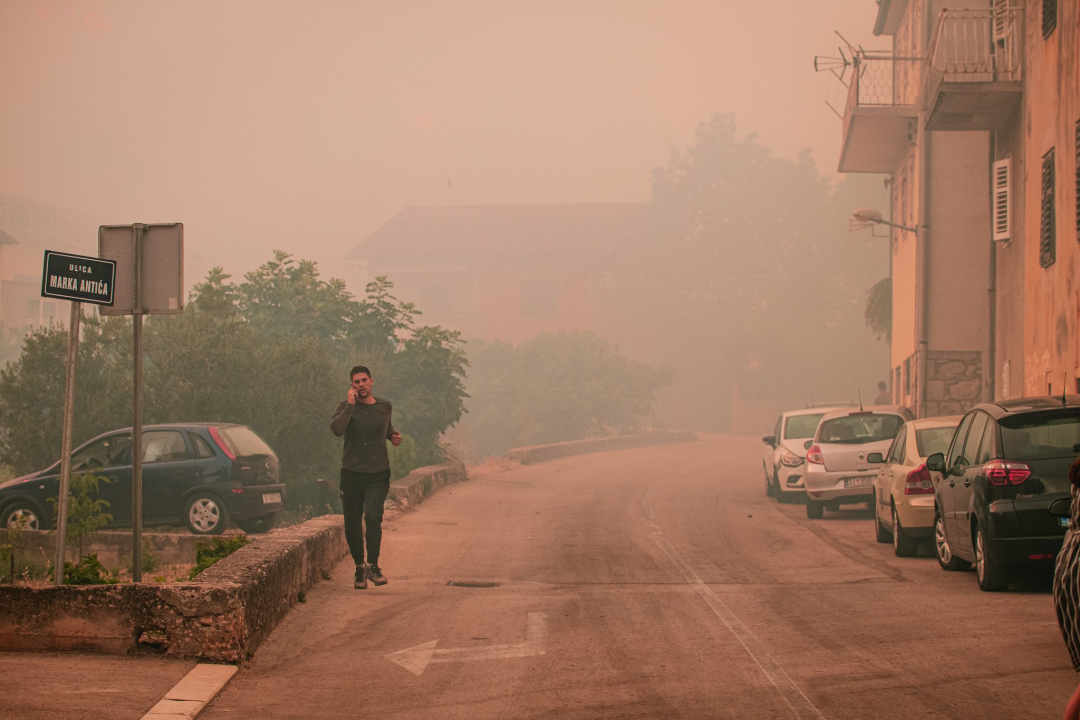Fotogalerija koja otkriva razmjere plamenog užasa u Zatonu i Raslini