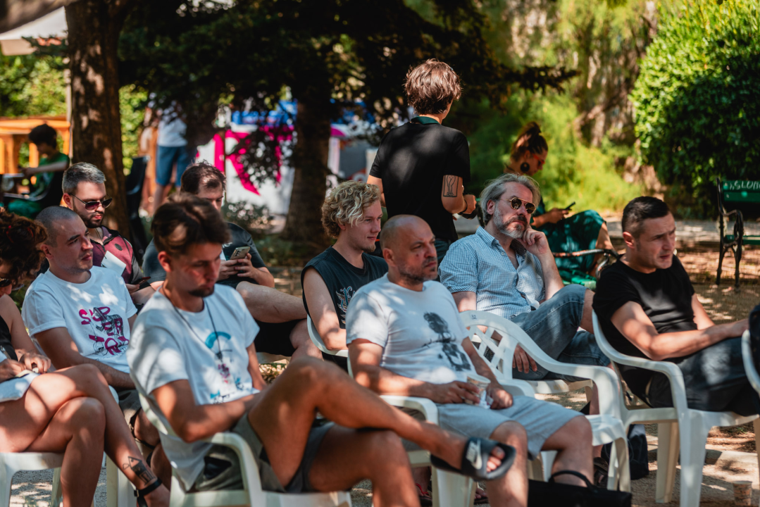 Jutra na Supertoon festivalu rezervirana su za razgovore s autorima u debelom hladu đardina