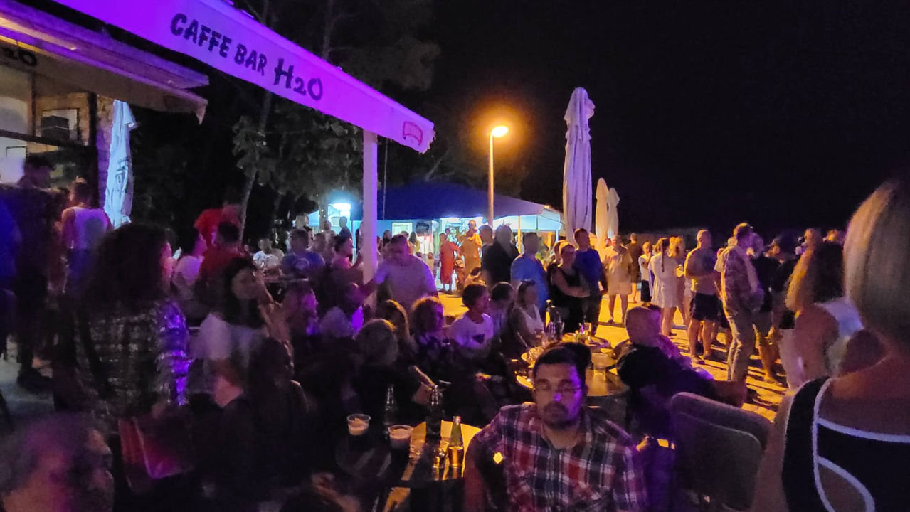 Vrhunski provod na kultnom šibenskom kupalištu: Jadrijaši znaju kako napraviti feštu!  