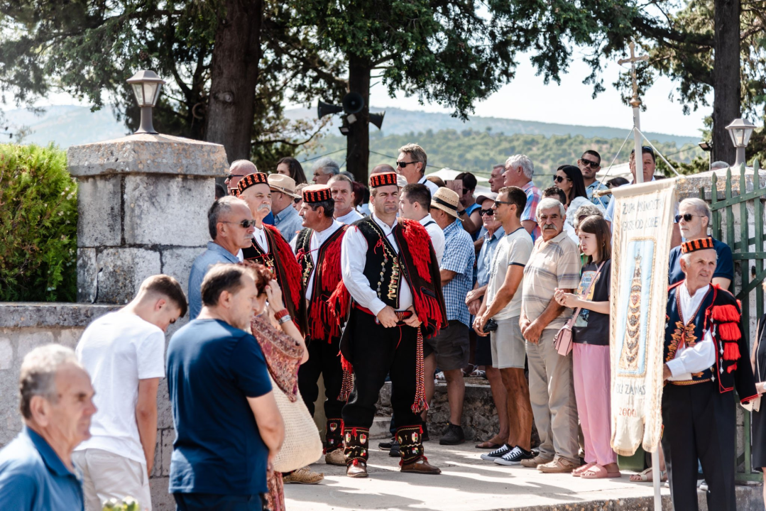 Održana i svečana procesija: Središnju misu predvodio šibenski biskup Tomislav Rogić