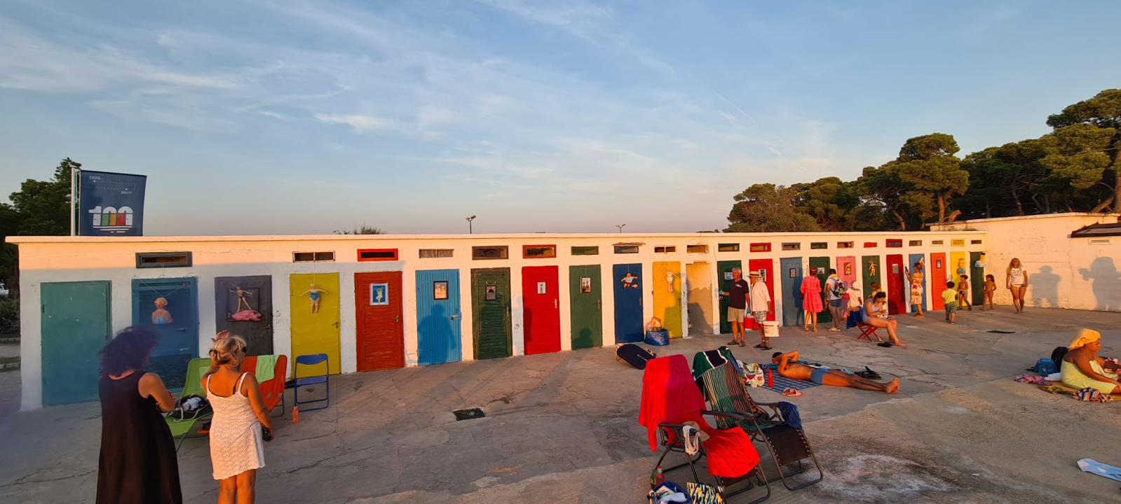 Ako ste mislili da kabine ne mogu biti šarenije, niste vidjeli izložbu Zdenke Bilušić