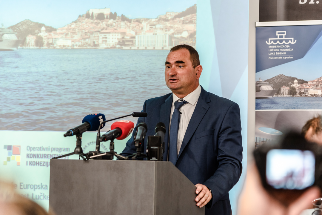 Potpisan ugovor s izvođačem radova izgradnje putničkog terminala na gatu Vrulje: 'Ovo će promijeniti vizuru grada!'