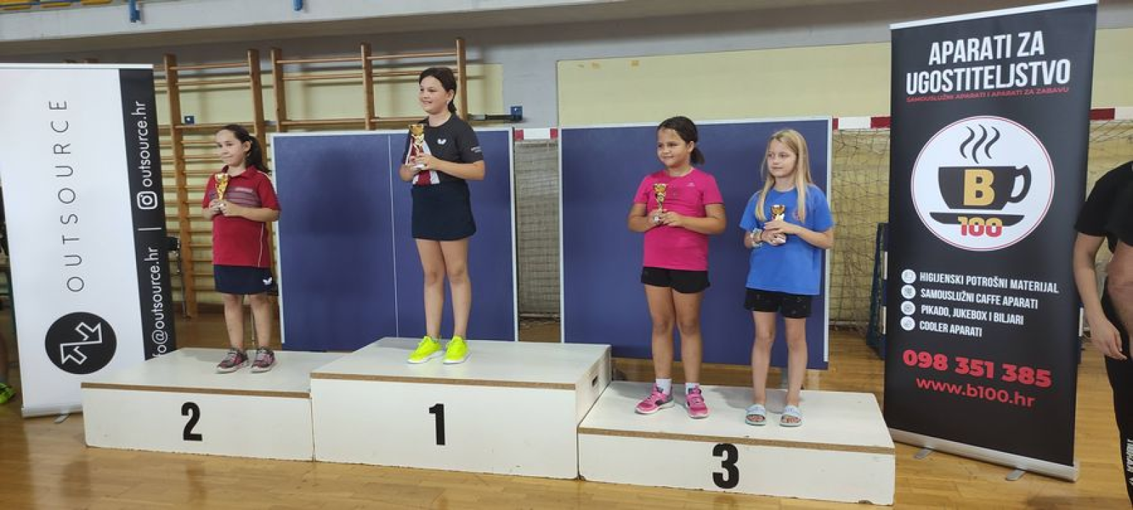 Uspješan početak sezone za stolnotenisače Šibenika: Iz Dugog Sela vraćaju se s medaljama