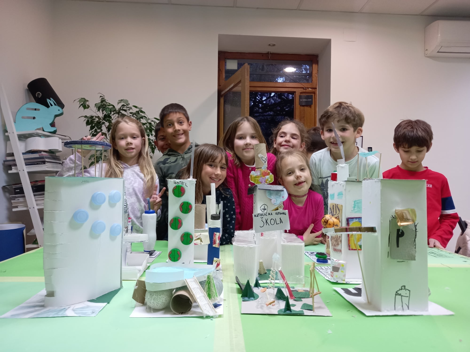 Pružite vašoj djeci najinovativniji program edukacije upisom u arhitektonsku školu Arkki! 