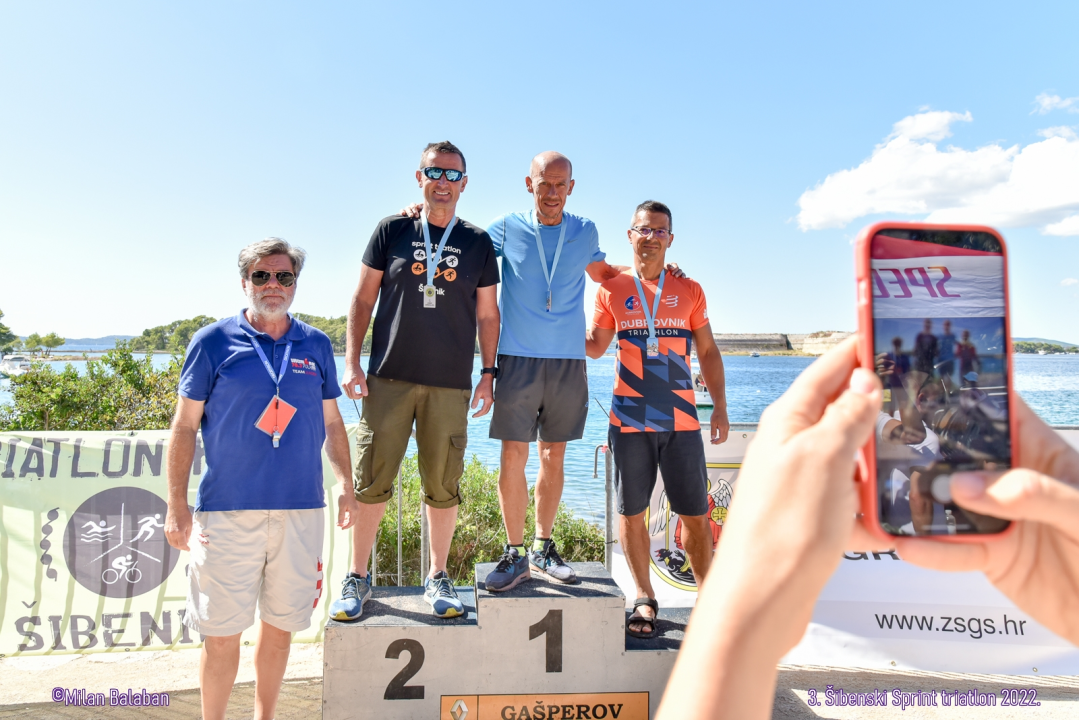 Završen treći po redu Šibenski triatlon u kanalu sv. Ante: Evo tko su pobjednici 