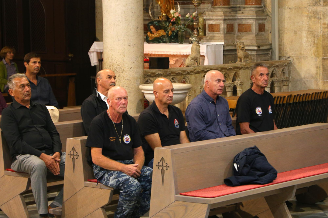 Rogić predvodio misu zadušnicu za biskupa Badurinu i branitelje