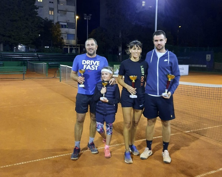 Završen teniski turnir &quot;Sv. Mihovil&quot;: Kod muških slavio Fabijan Šprljan, Ani Matošin sve 3 titule