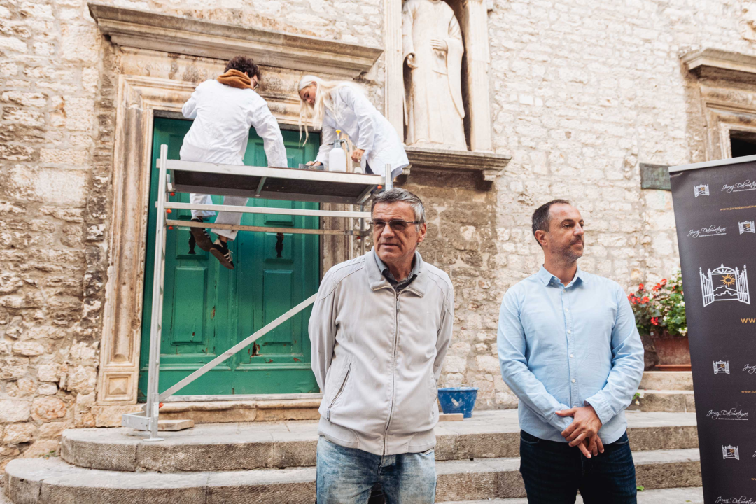 Studenti splitske akademije obnavljaju dva renesansna portala na ulazu u Muzej: ‘Ovo je velika čast’