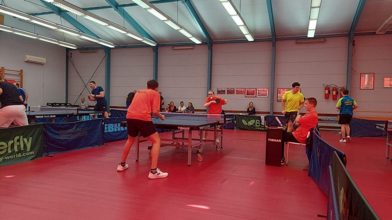 Šibenski mlađi stolnotenisači nastavljaju s uspješnim nastupima