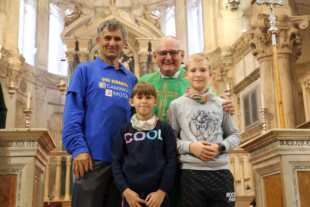 Biskup Rogić predvodio misno slavlje za sudionike 'Camino Šibenik tjedna'