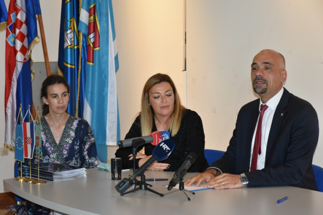 Županija osigurala dodatnih 2,4 milijuna kuna za sanaciju pomorskog dobra priobalnih gradova i općina