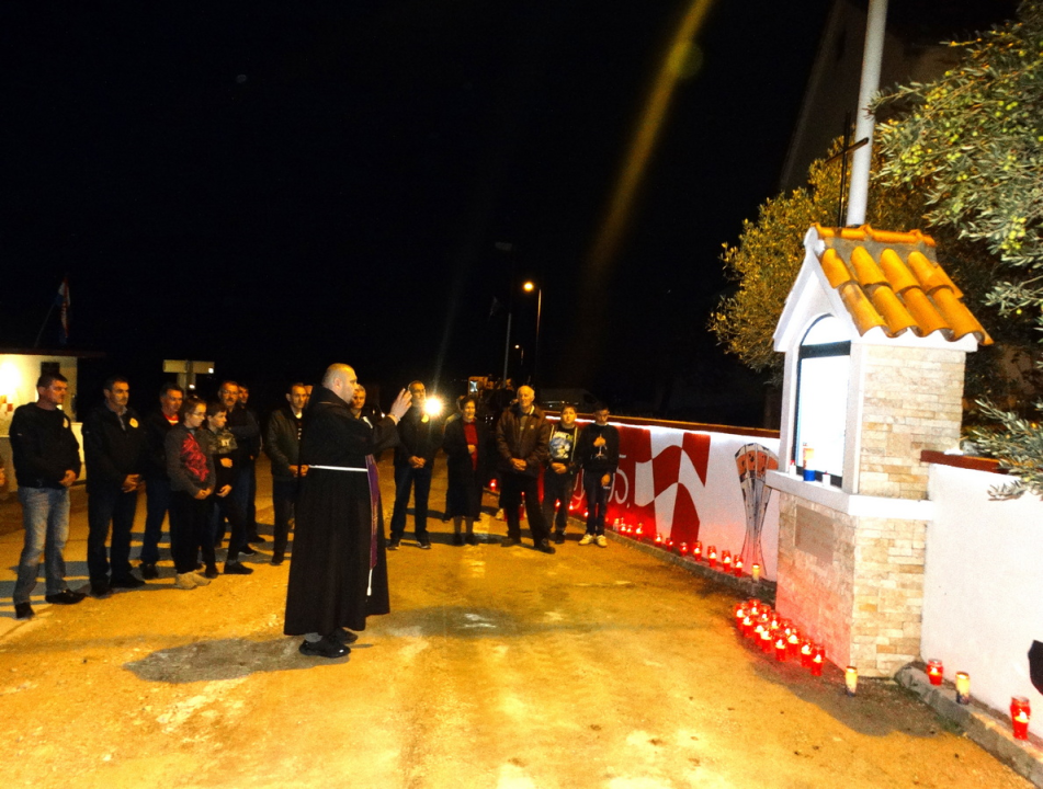 Vukšić upalio svijeće za Škabrnju i Vukovar