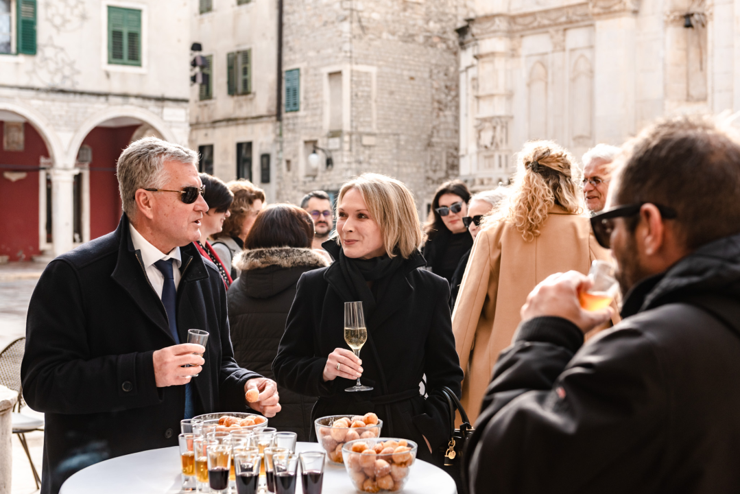 Burić i Jelić pozvali novinare na domjenak, župan doznao da je postao djed!