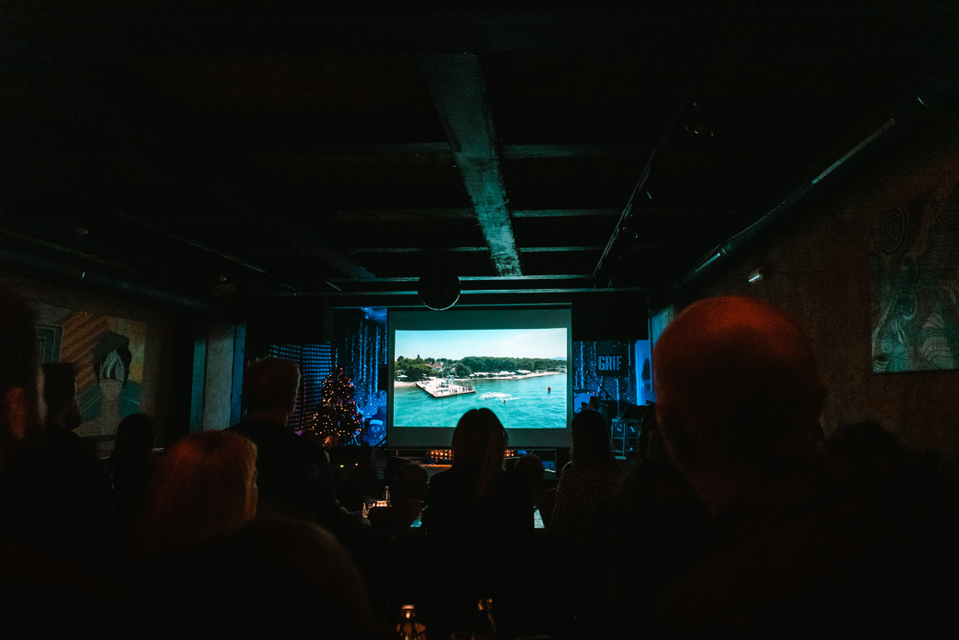 Izložba, film i koncert u čast Jadrije sinoć u Azimutu