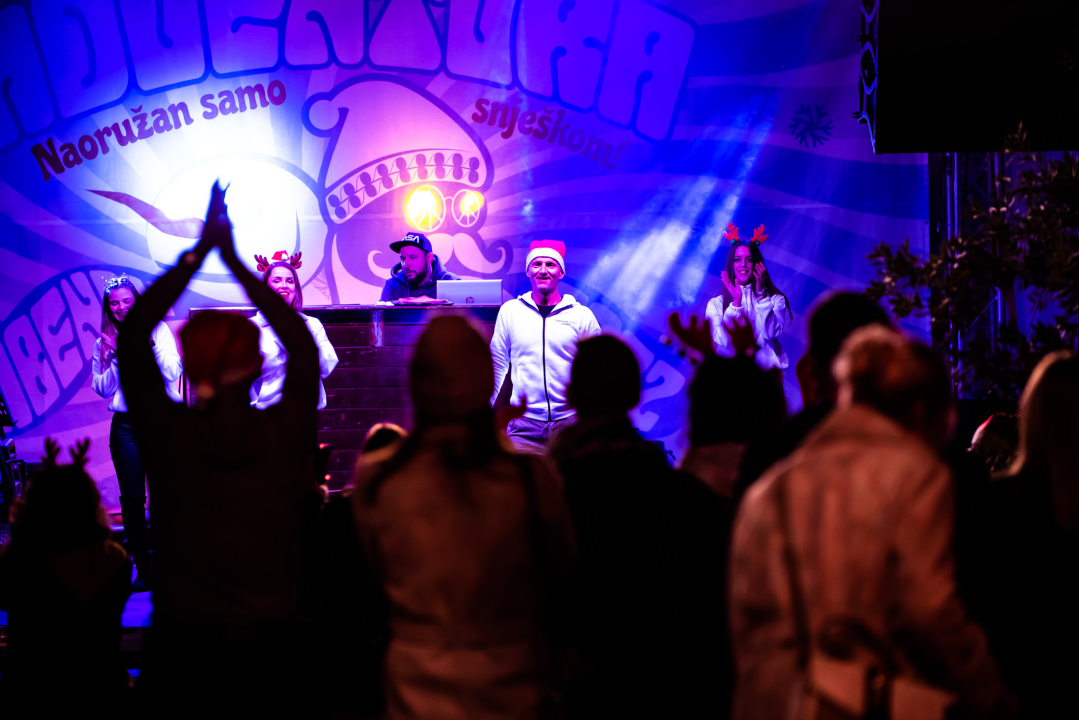 Parkić se u srijedu njihao u ritmu salse