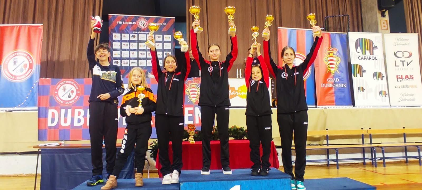 Osvrt Stolnoteniskog kluba Šibenik na godinu na zalasku: Osvojeno ukupno 55 trofeja