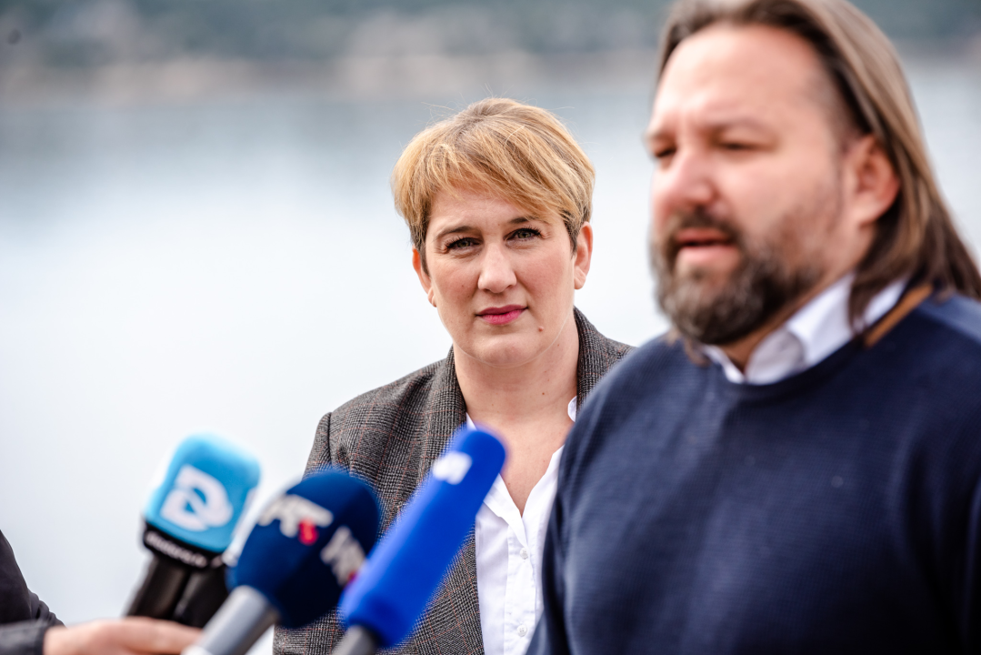 Novi zakon o pomorskom dobru još je jedan pokušaj krađe HDZ-a: 'Građani će postati gosti na plaži'