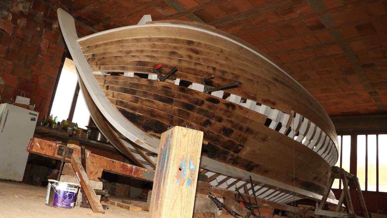 U Betini porinuta gajeta meštra Tome na kojoj je radio zajedno sa sinom