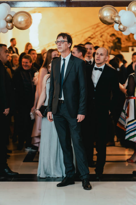 Učenici Prometno-tehničke škole Šibenik poput holivudskih zvijezda na maturalnom plesu (1)