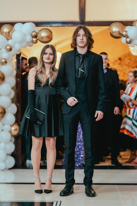 Učenici Prometno-tehničke škole Šibenik poput holivudskih zvijezda na maturalnom plesu (2)