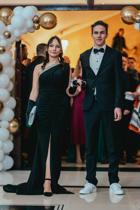 Učenici Prometno-tehničke škole Šibenik poput holivudskih zvijezda na maturalnom plesu (2)