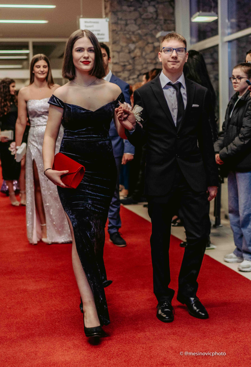 Zavirite na blještavi maturalni ples Turističko-ugostiteljske škole Šibenik (1)