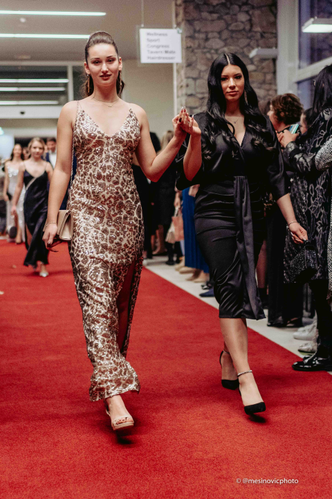 Zavirite na blještavi maturalni ples Turističko-ugostiteljske škole Šibenik (2)