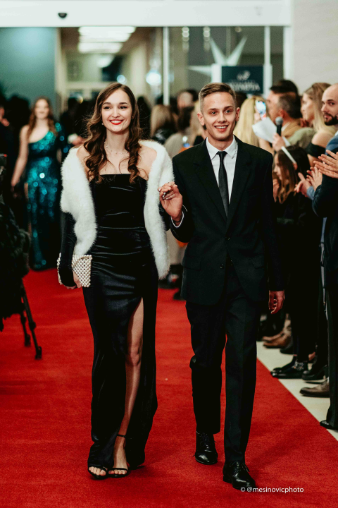 Gimnazijalci zasjali u večeri koju će pamtiti do kraja života! (1.dio)