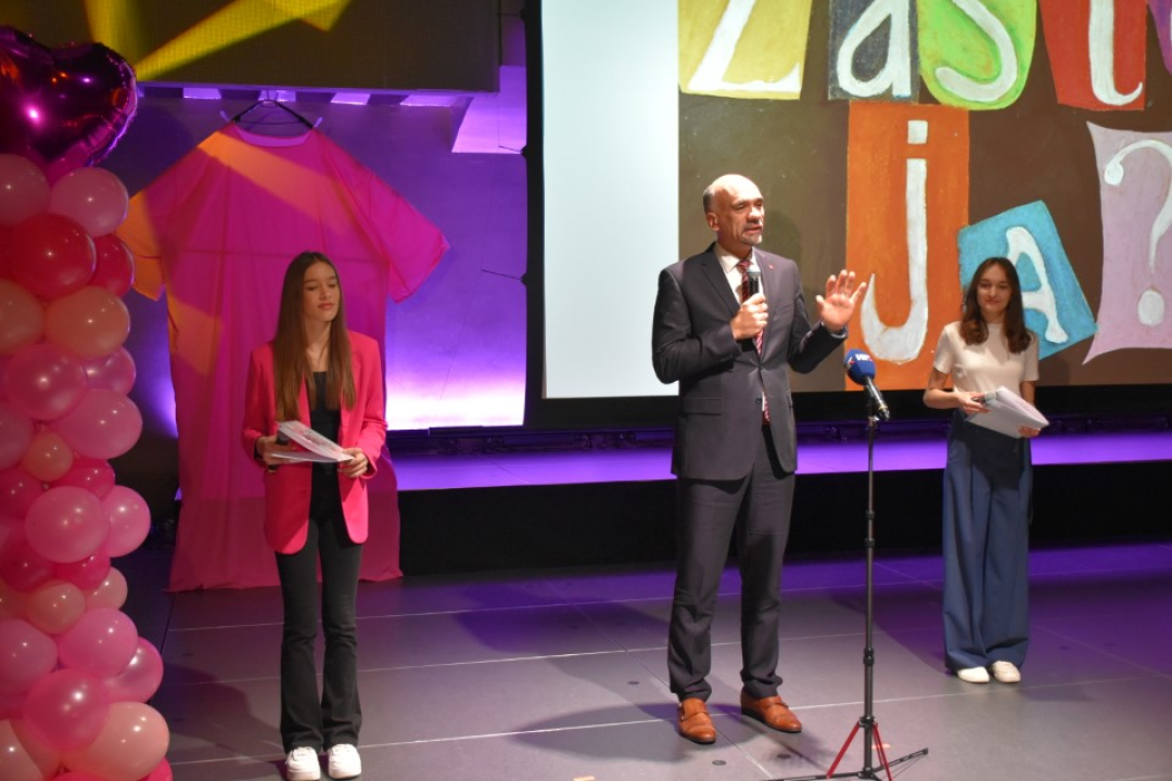 U Šibensko-kninskoj županiji obilježen Dan borbe protiv vršnjačkog nasilja – Dan ružičastih majica 