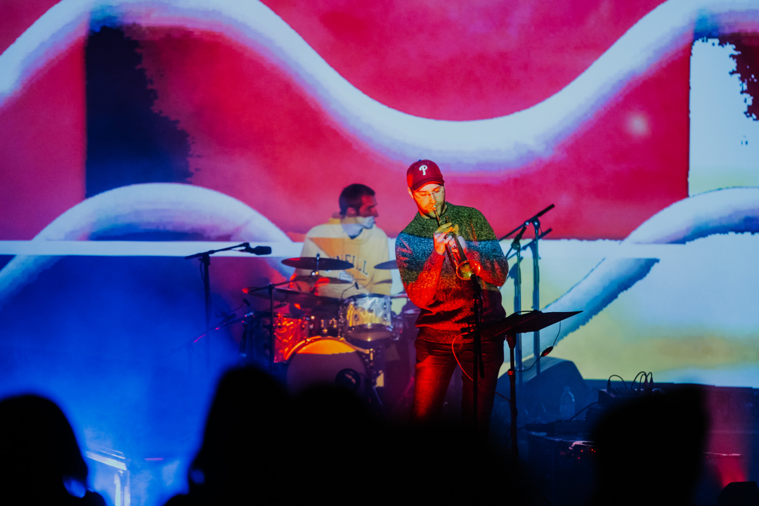 Šibenski vizualni spektakl za zatvaranje Festivala svjetla: Nevjerojatan spoj glazbe, svjetla i pokreta na Tuškancu