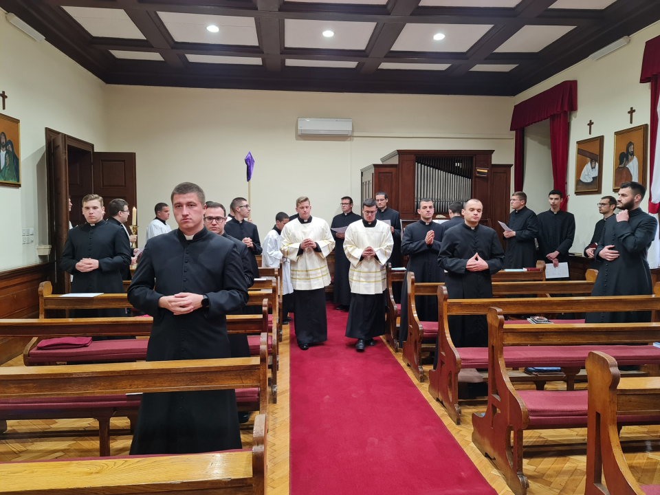 Bogoslov Robert Maretić primio kandidaturu za đakonat i prezbiterat