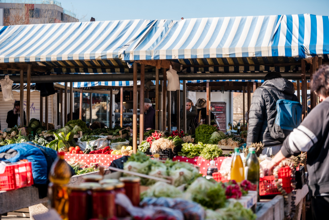 Bura učinila svoje: Veliki petak je, ali ponuda na šibenskoj peškariji nije bila bogzna što 