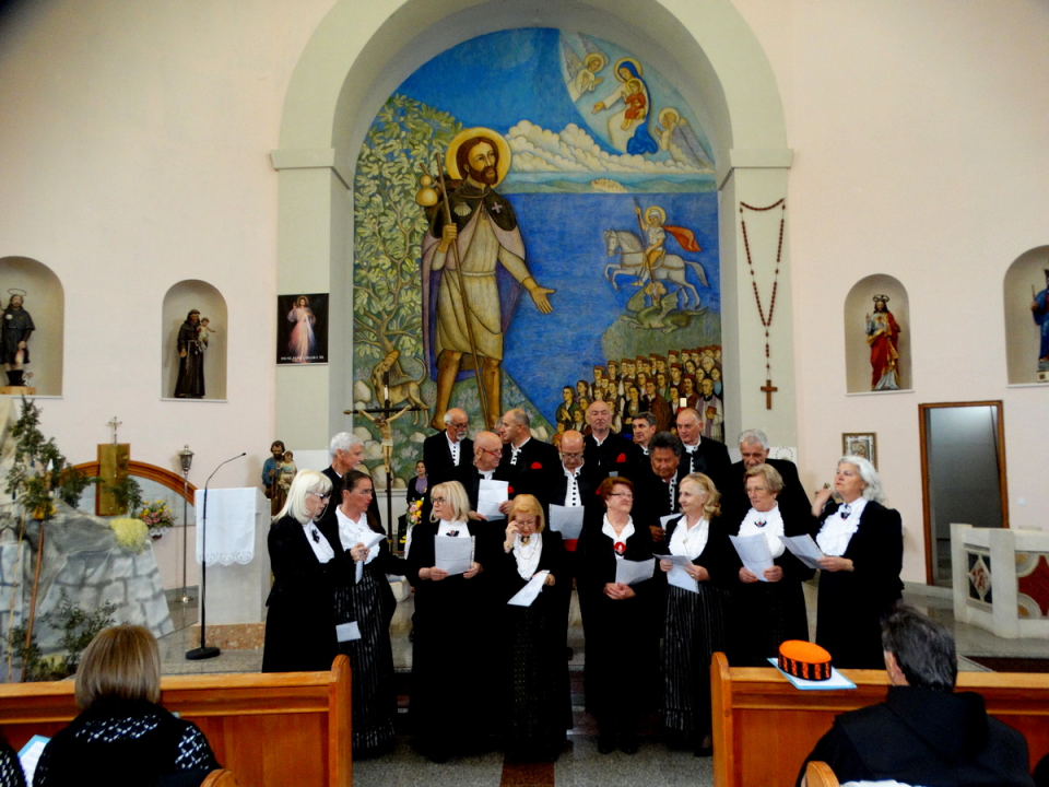 Održana 26. smotra crkvenog pučkog pjevanja Šibenske biskupije 'Puče moj' u Zatonu