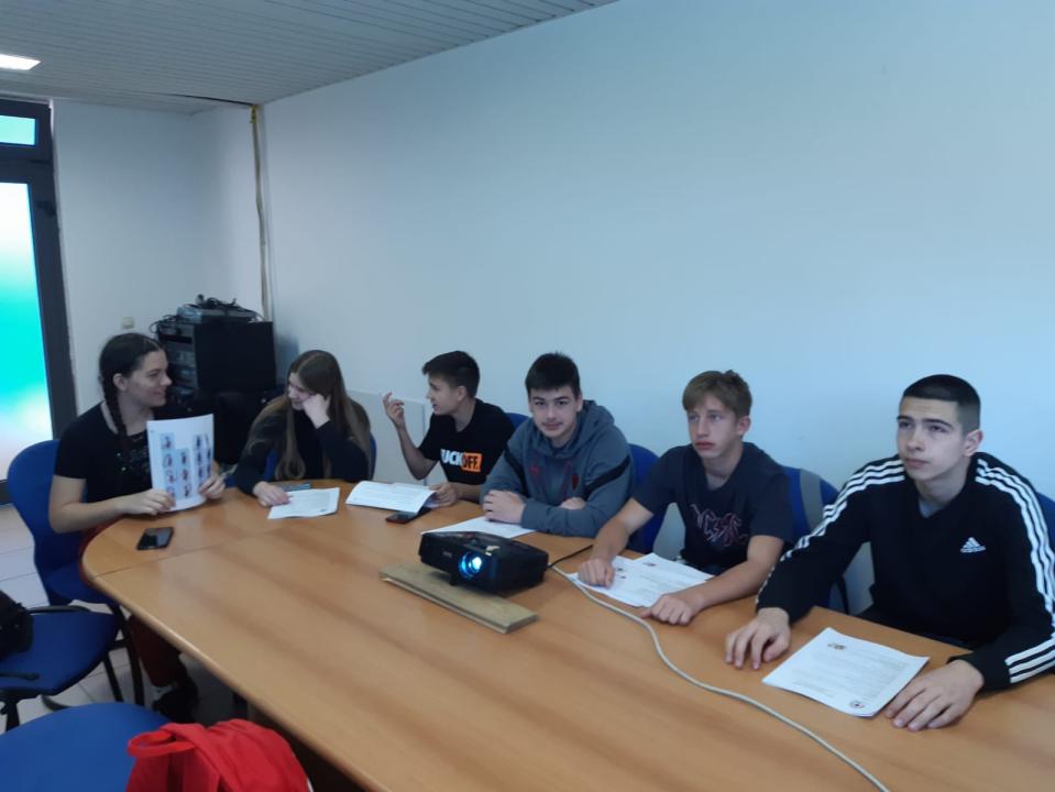 Učenici OŠ Meterize na tečaju 'Junior spasilac'