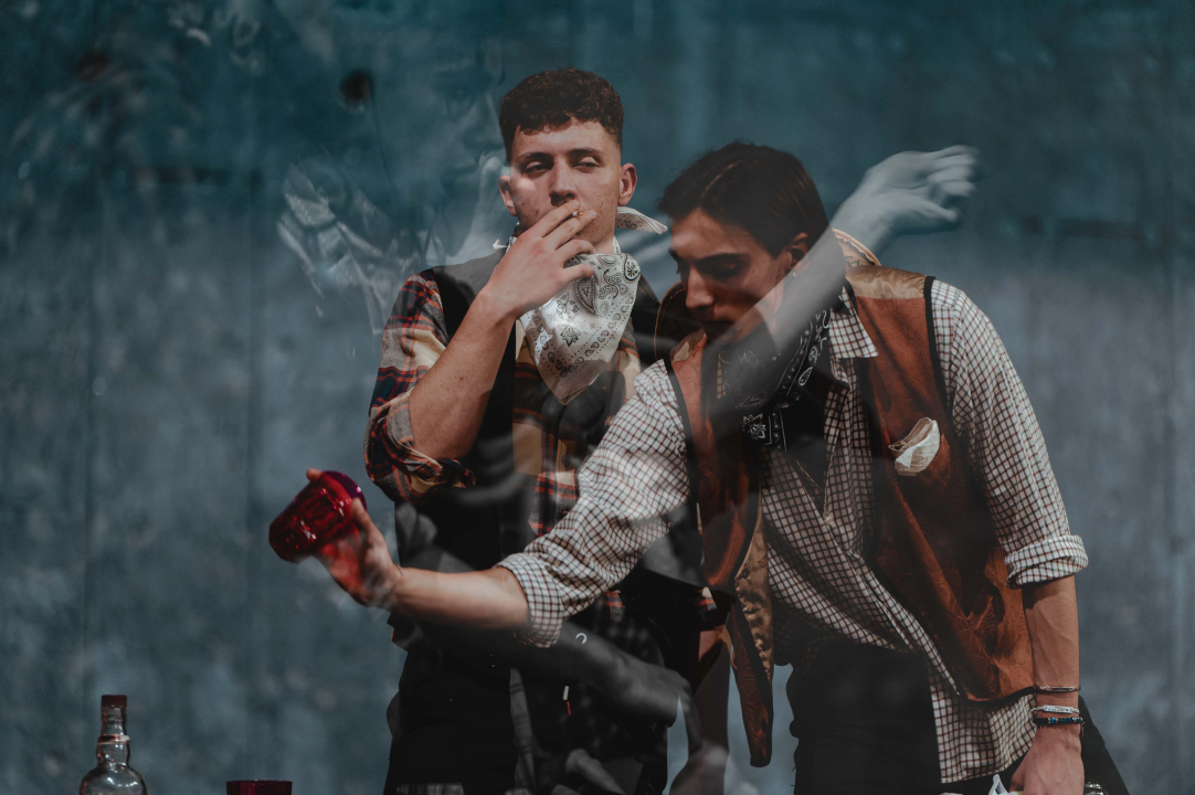 Premijera šibenske 'dice': Diletanti se u 'Kaubojima' natječu za Warholovih petnaest minuta slave 